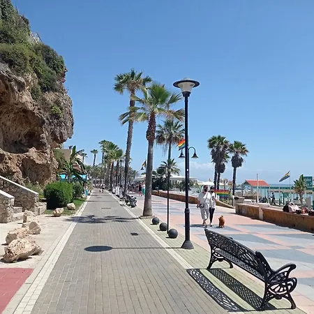 Turisstiko La Roca Chica 4 * Τορρεμολίνος