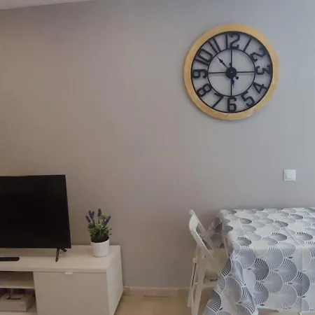 Turisstiko La Roca Chica 4 토레몰리노스