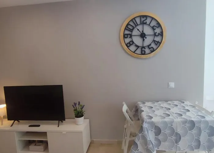 Turisstiko La Roca Chica 4 Торремолинос